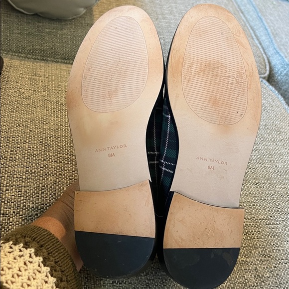 Ann Taylor Plaid Tassel Loafers Preppy - Green and Black Size 9 - Picture 5 of 8